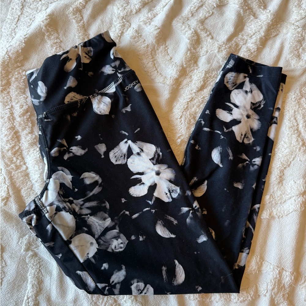 Jockey Capri Length Floral Leggings